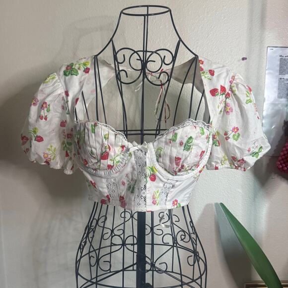 For Love and Lemons Celia Strawberry Printed Top S - Picture 1 of 10